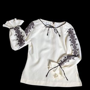 Vintage Long Sleeve Peasant with Floral Needlepoint